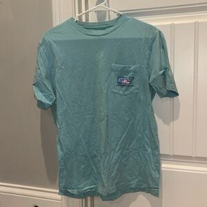 Small Vineyard Vines T-shirt